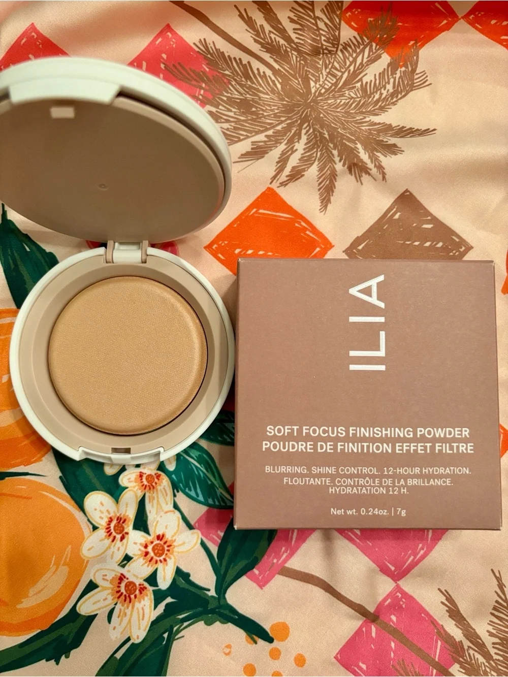 ILIA Soft Focus Finishing Powder Medium Translucent 12-Hour Shine Control